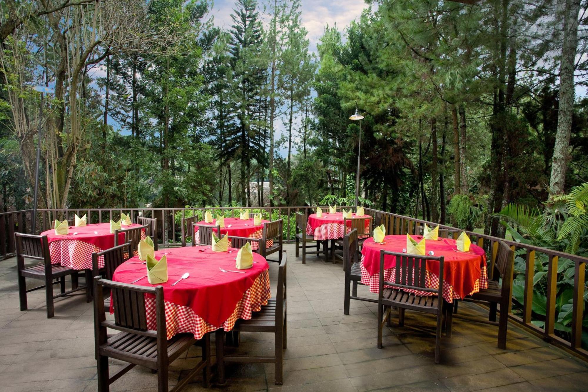 Kampung Sampireun Resort & Spa Garut Exteriör bild