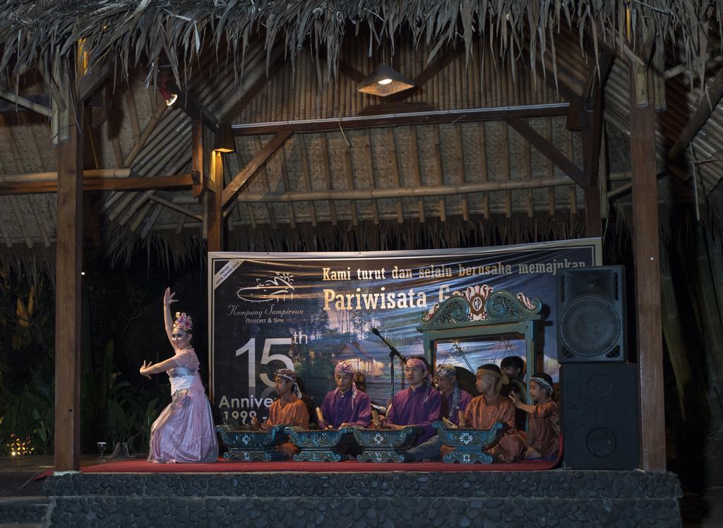Kampung Sampireun Resort & Spa Garut Exteriör bild