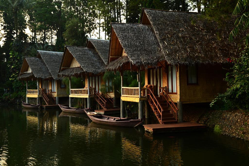 Kampung Sampireun Resort & Spa Garut Exteriör bild