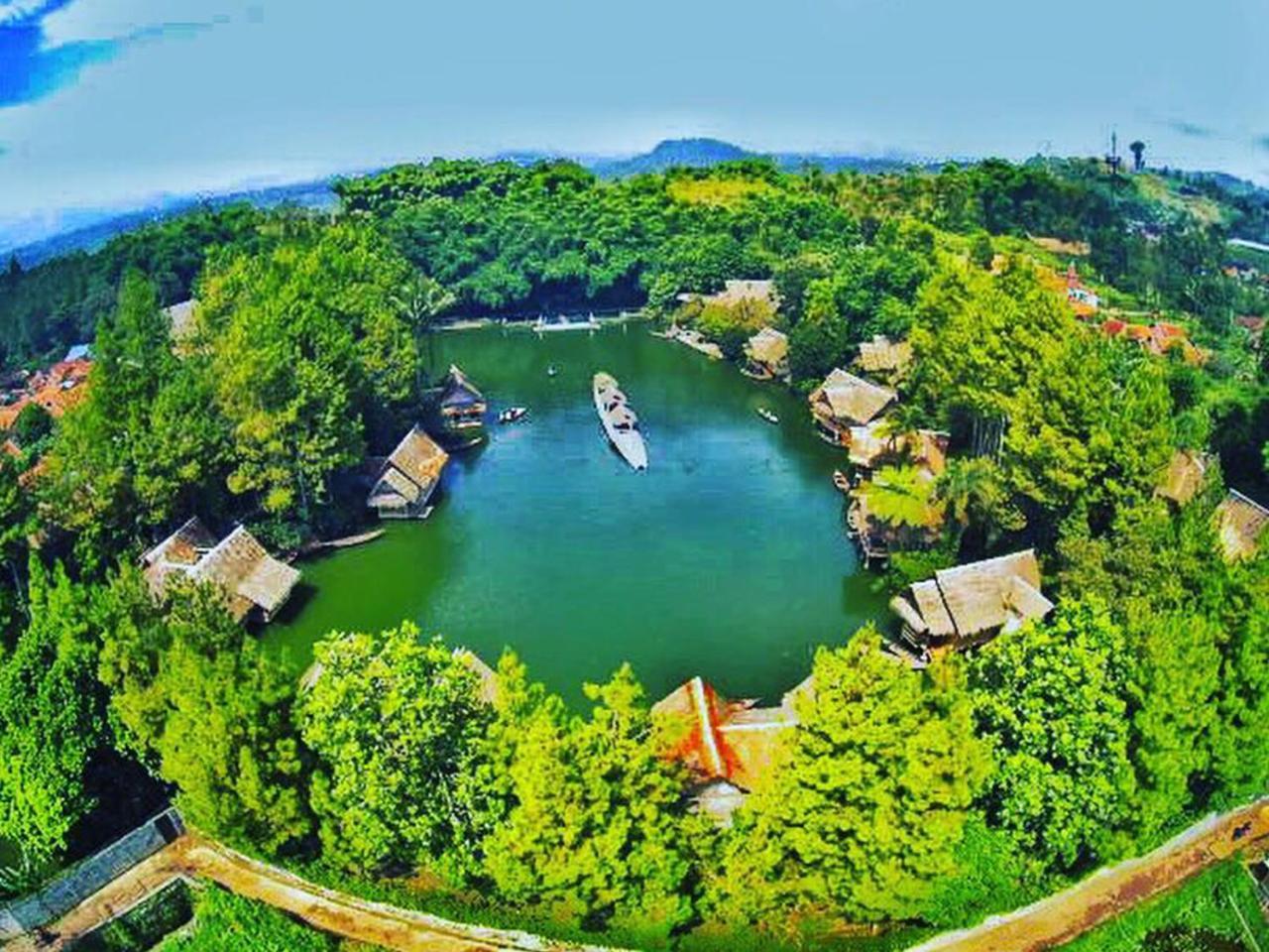 Kampung Sampireun Resort & Spa Garut Exteriör bild
